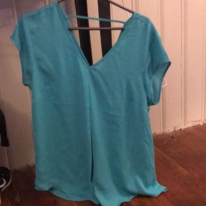 Pretty short sleeve blouse new never worn